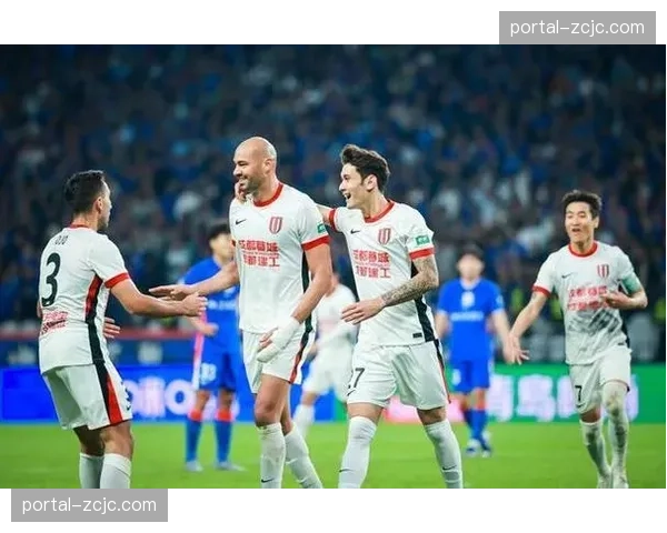 蓉城十轮不败建立巨大优势，阿洛伊西高压体系铸就逆转之王